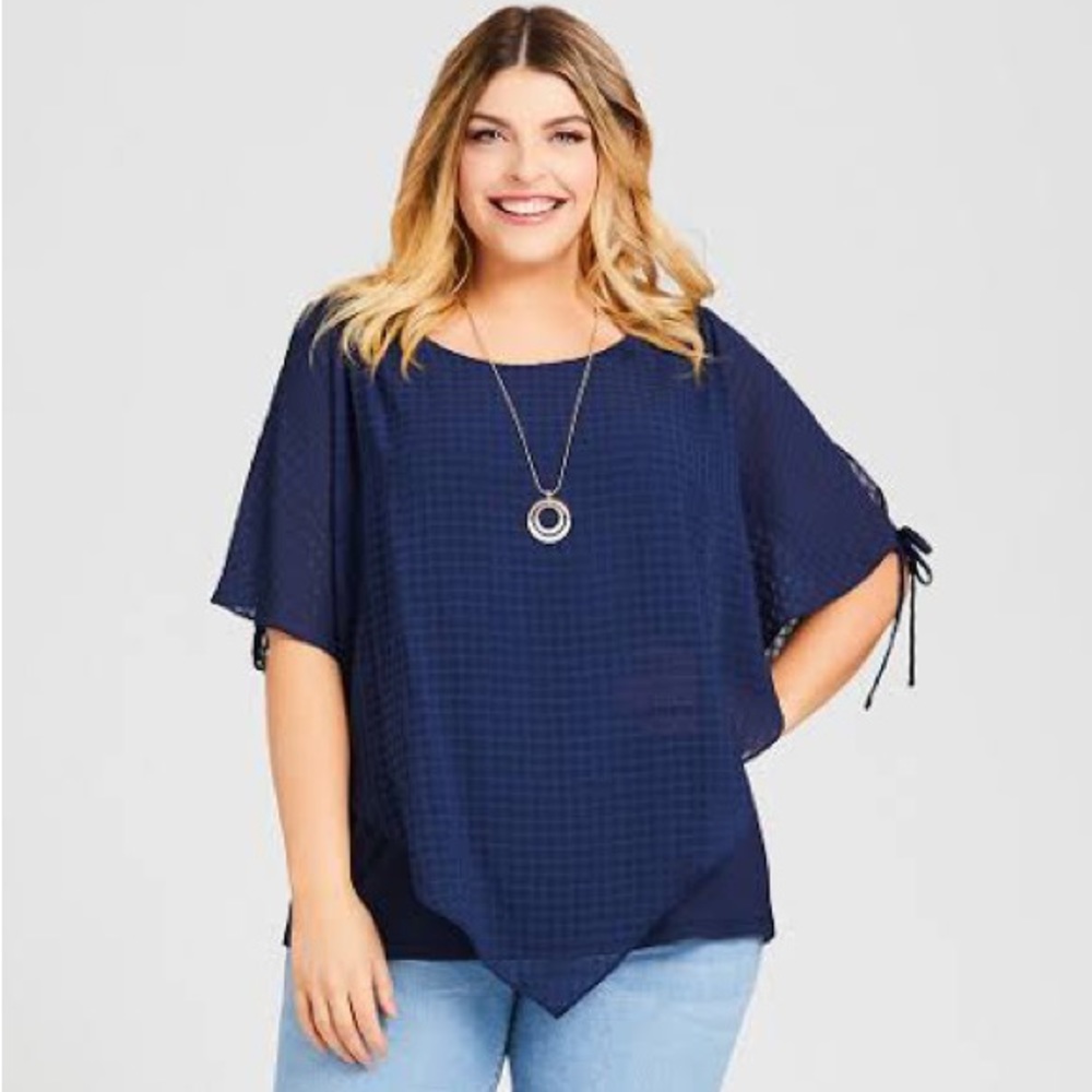 Avenue 30/32 Shelly Cold Shoulder Overlay Top